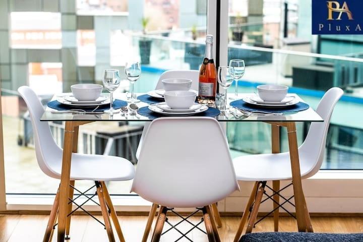 Pluxa Azure Cubic - Azure Cityview, Corporate Stays Welcome Birmingham Exterior foto